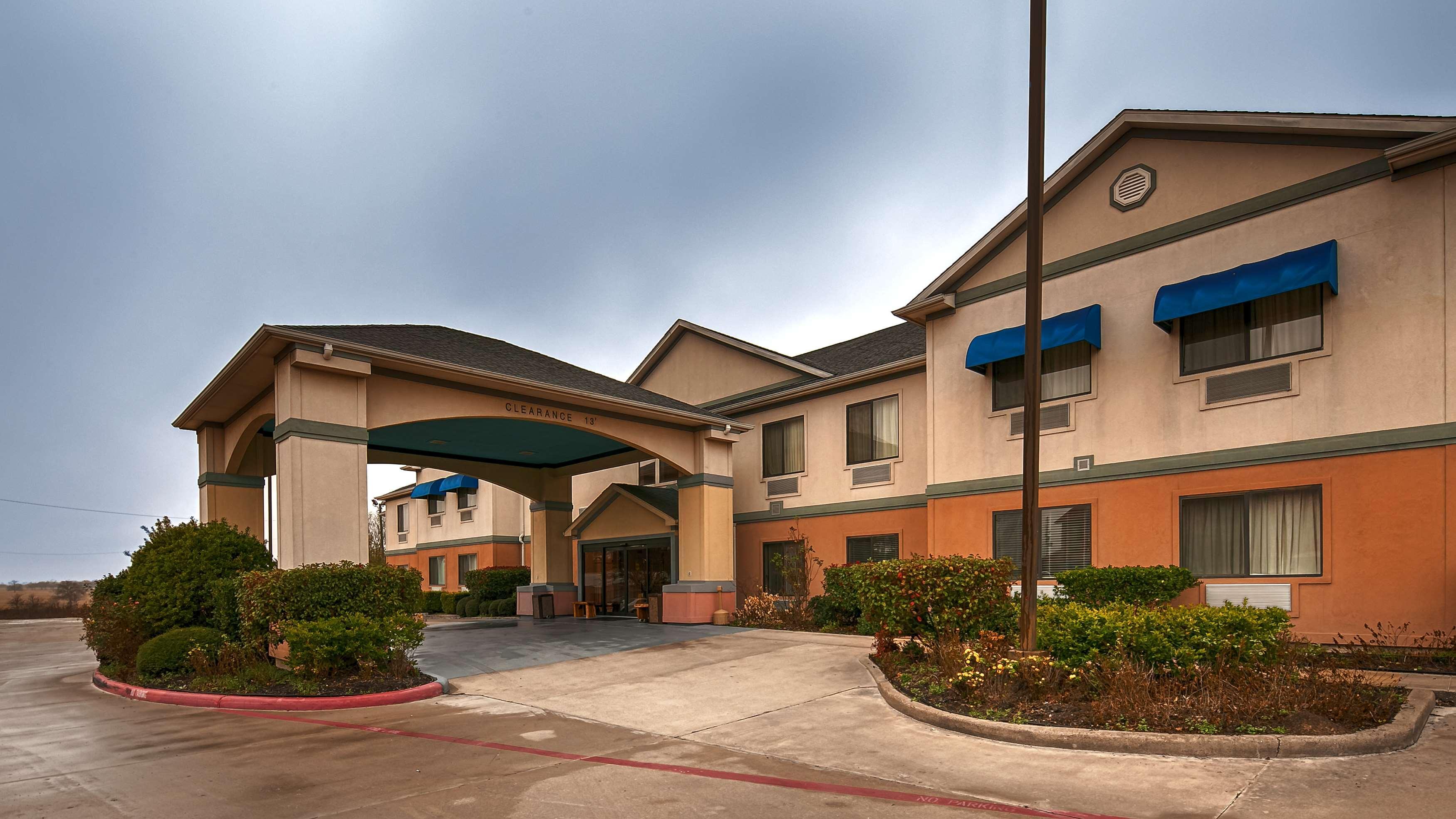 Best Western Executive Inn & Suites Madisonville Bagian luar foto
